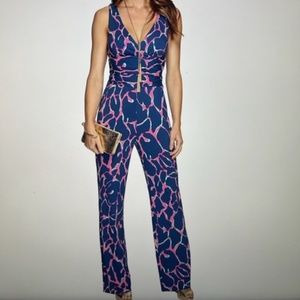NWT  Pulitzer Sloan Jumpsuit in Blue/Tiki Pink Broken Shaker Print MEDIUM.